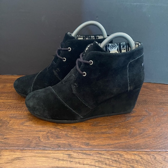 Toms Women’s Desert Wedge Booties - Picture 3 of 7